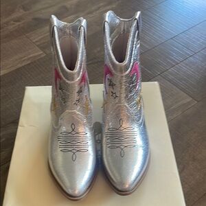 NIB-Little GIRLS Tucker and Tate western boots.